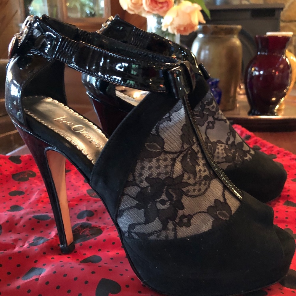 Las Oreiro Stiletto Pumps Argentina size 7